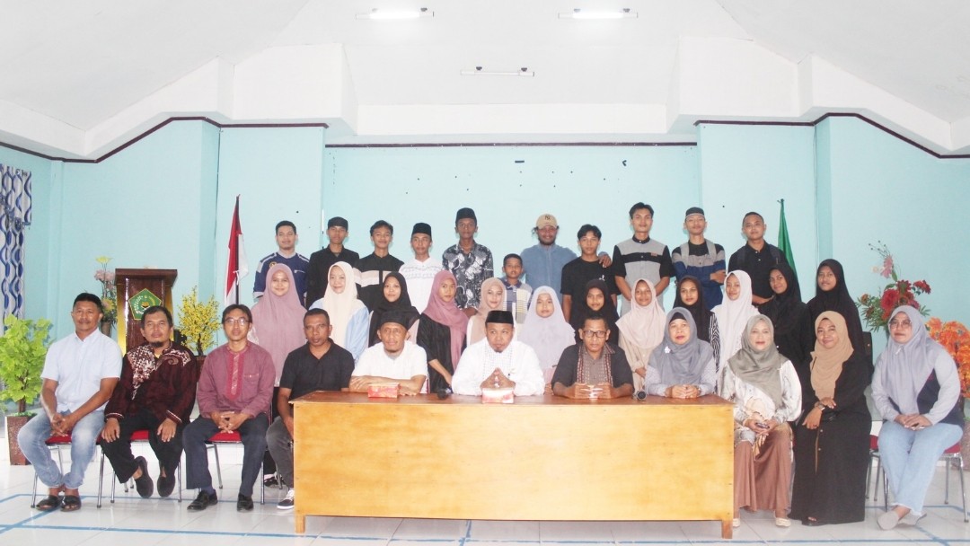 Pertemuan Bersama Kafilah Kabupaten Buru, Ka.KanKemenag Buru: Fokus Target, Terus Ikhtiar 